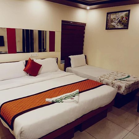 Majestic Inn Thiruvananthapuram Exterior photo