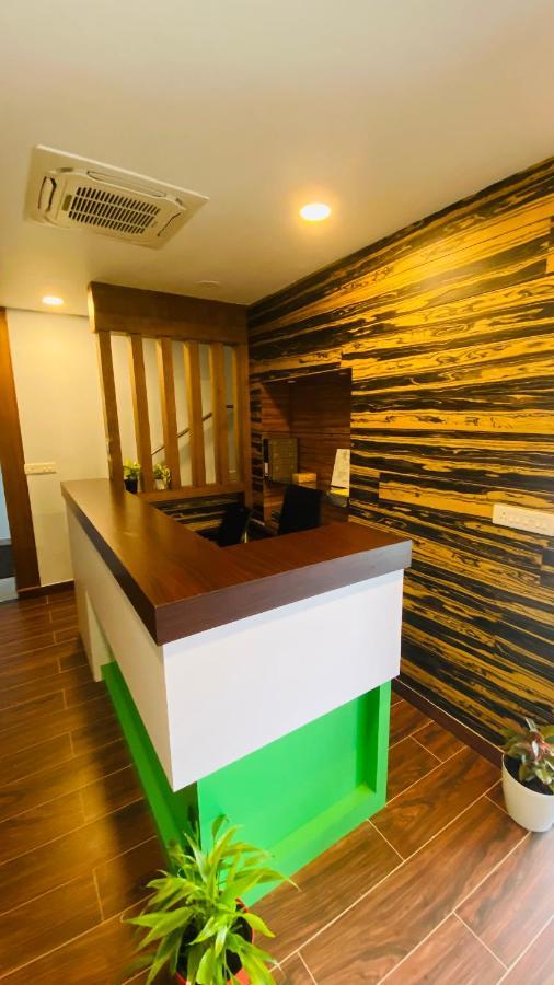 Majestic Inn Thiruvananthapuram Exterior photo