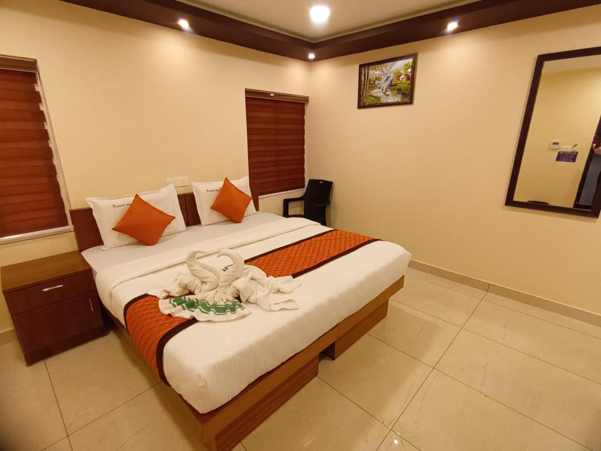 Majestic Inn Thiruvananthapuram Exterior photo