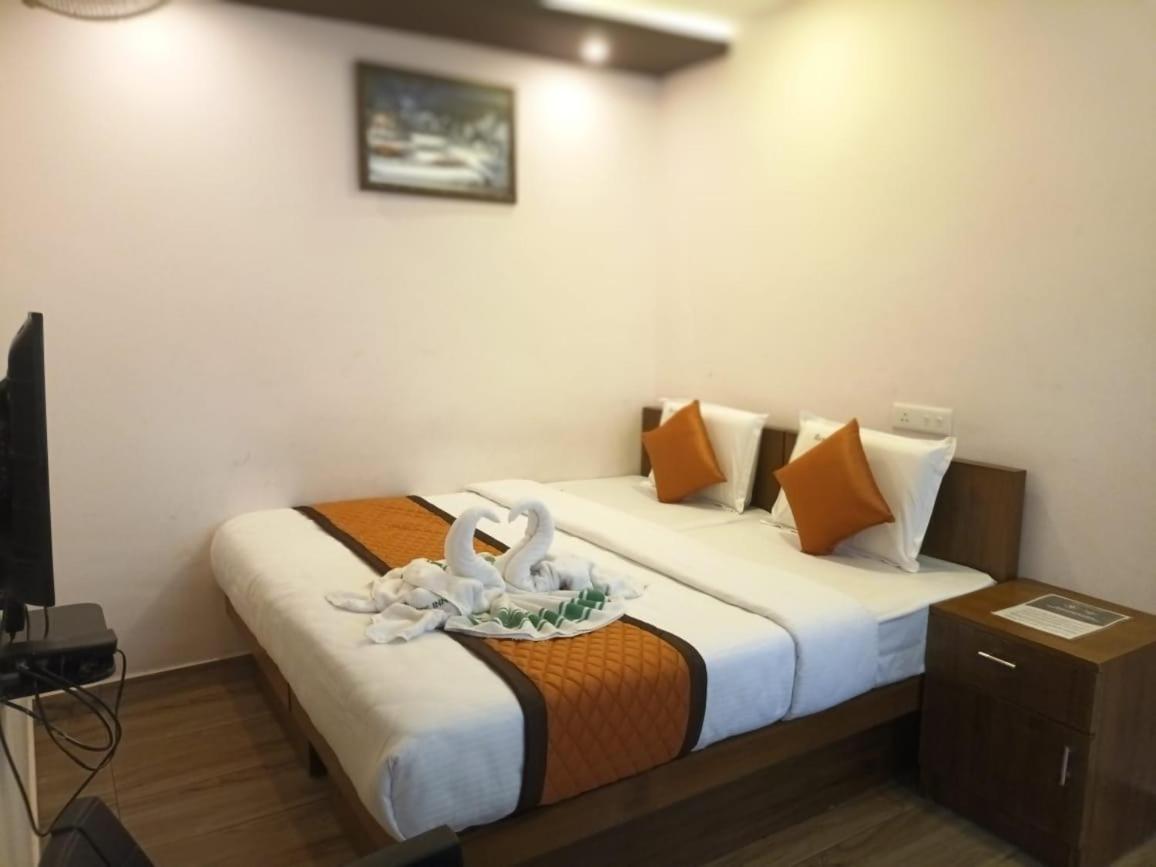Majestic Inn Thiruvananthapuram Exterior photo